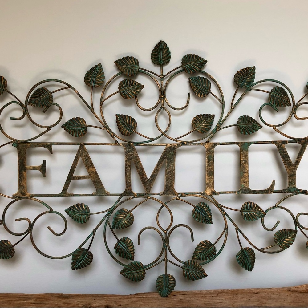 🍂FAMILY Rustic Metal Scrolling Vine Large Wall Decor